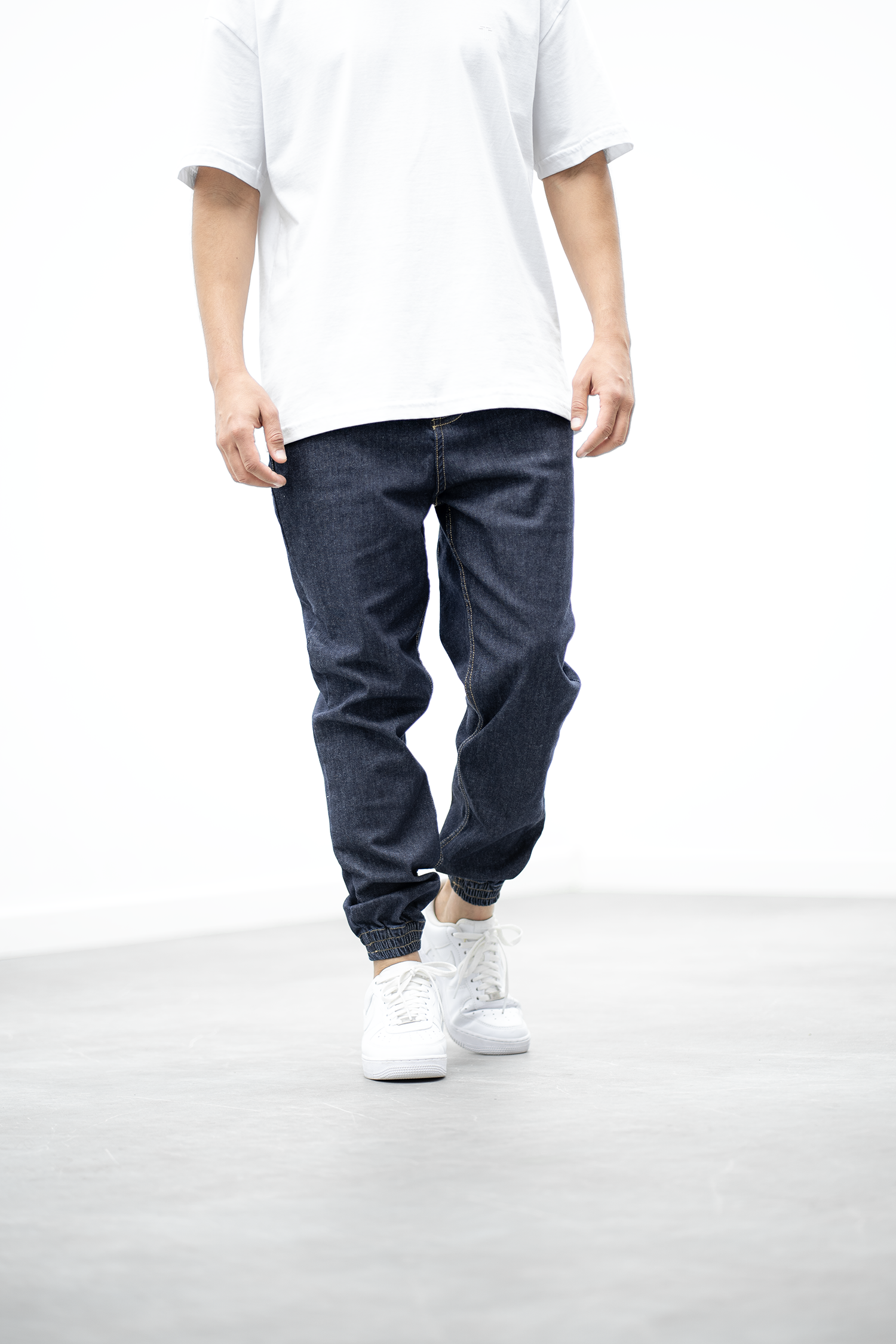 Pantalon jogpant jeans brut Lom