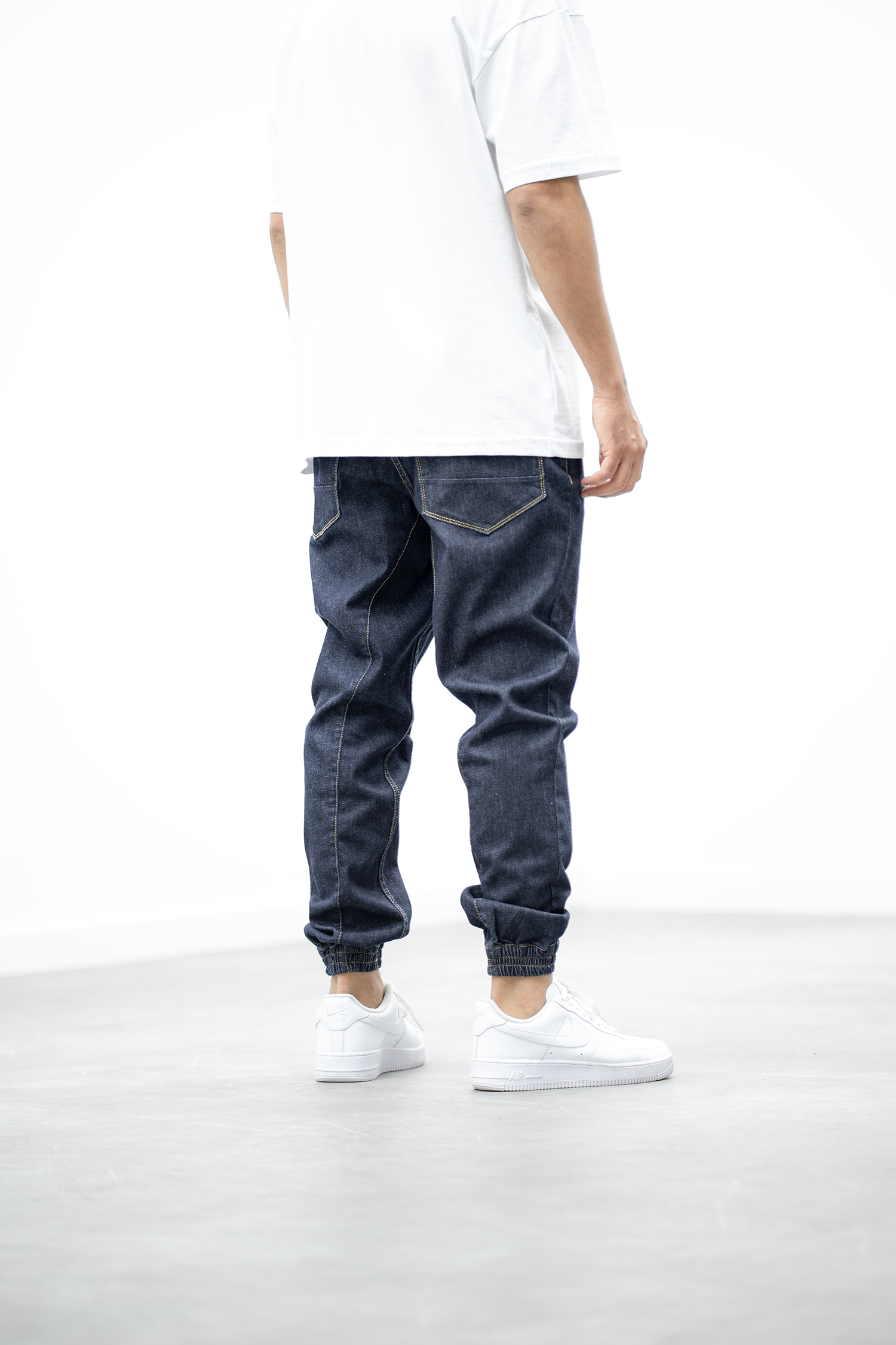 Pantalon jogpant jeans brut Lom