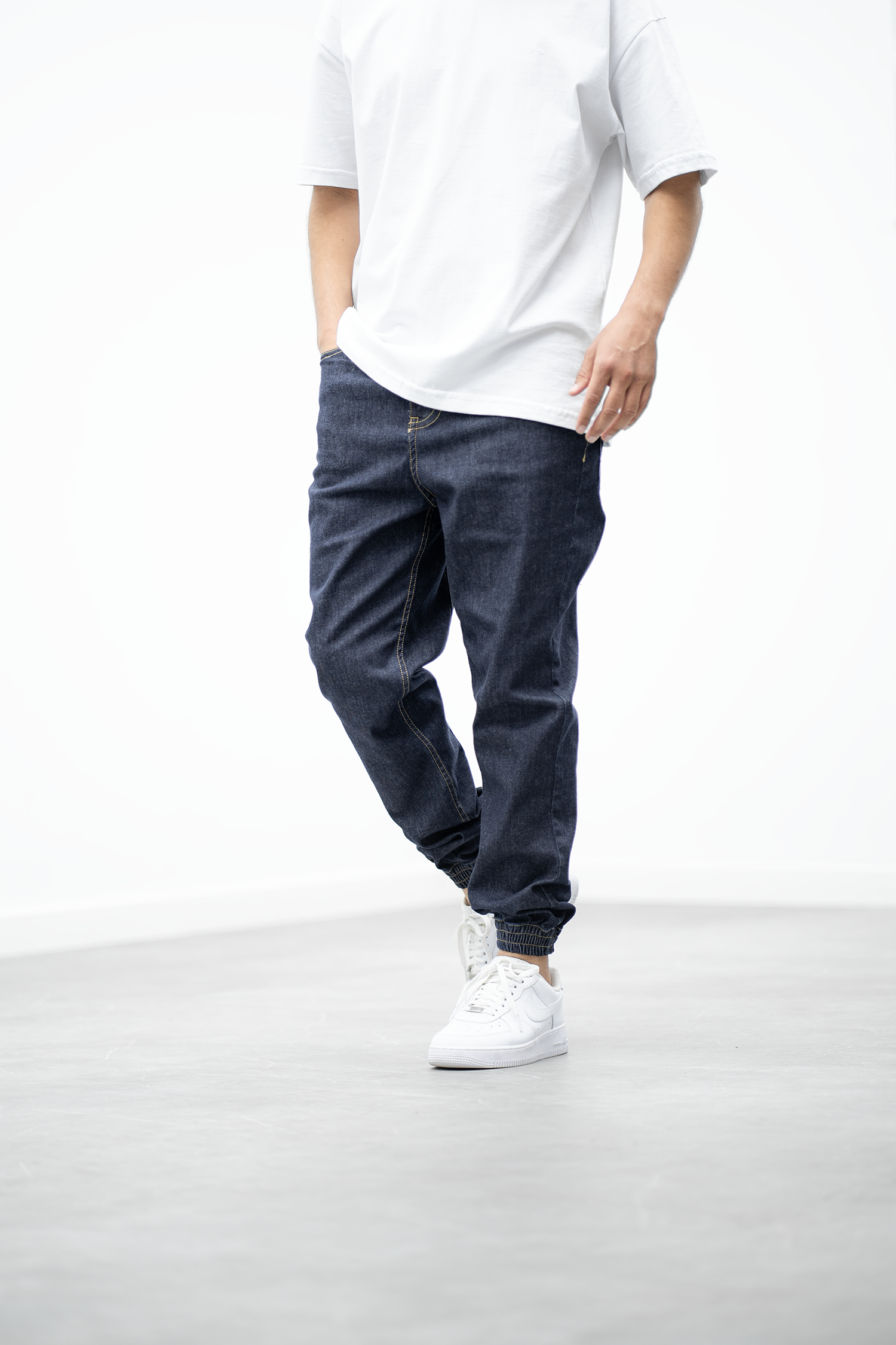 Pantalon jogpant jeans brut Lom