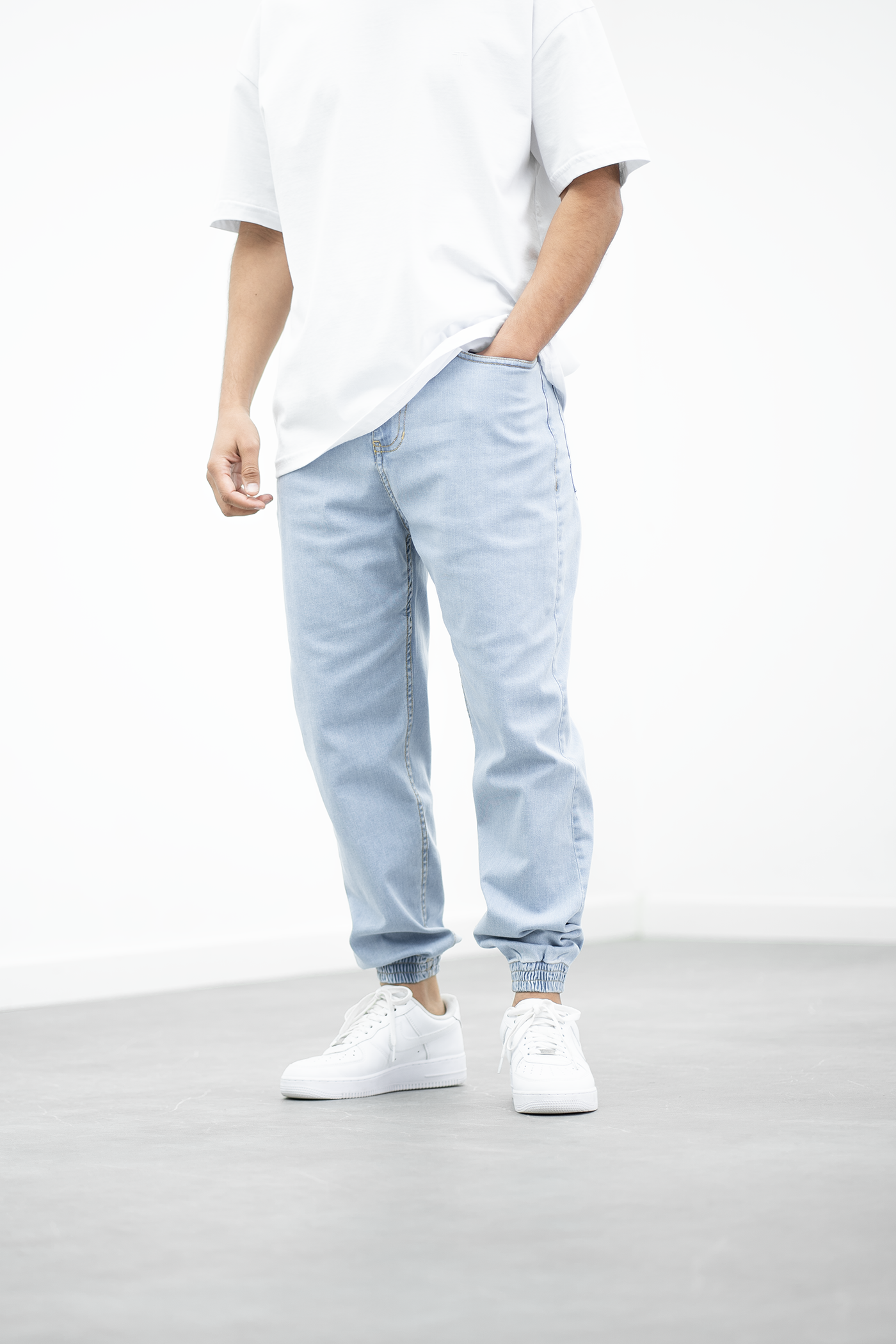 Pantalon jogpant jeans bleach Nil