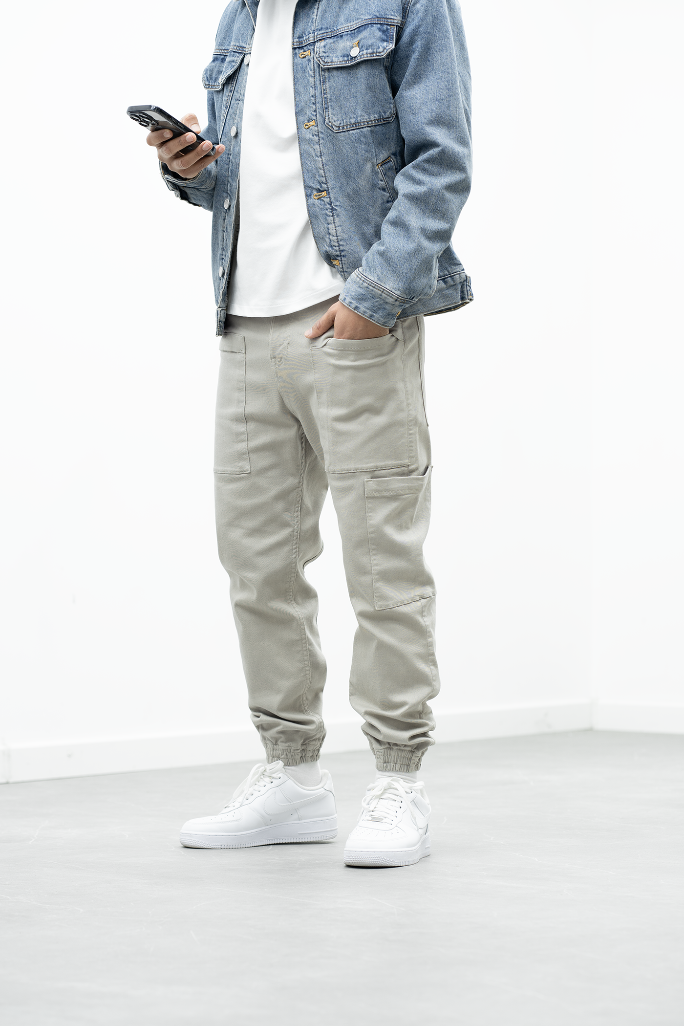 Pantalon jogpant cargo Gate - delta