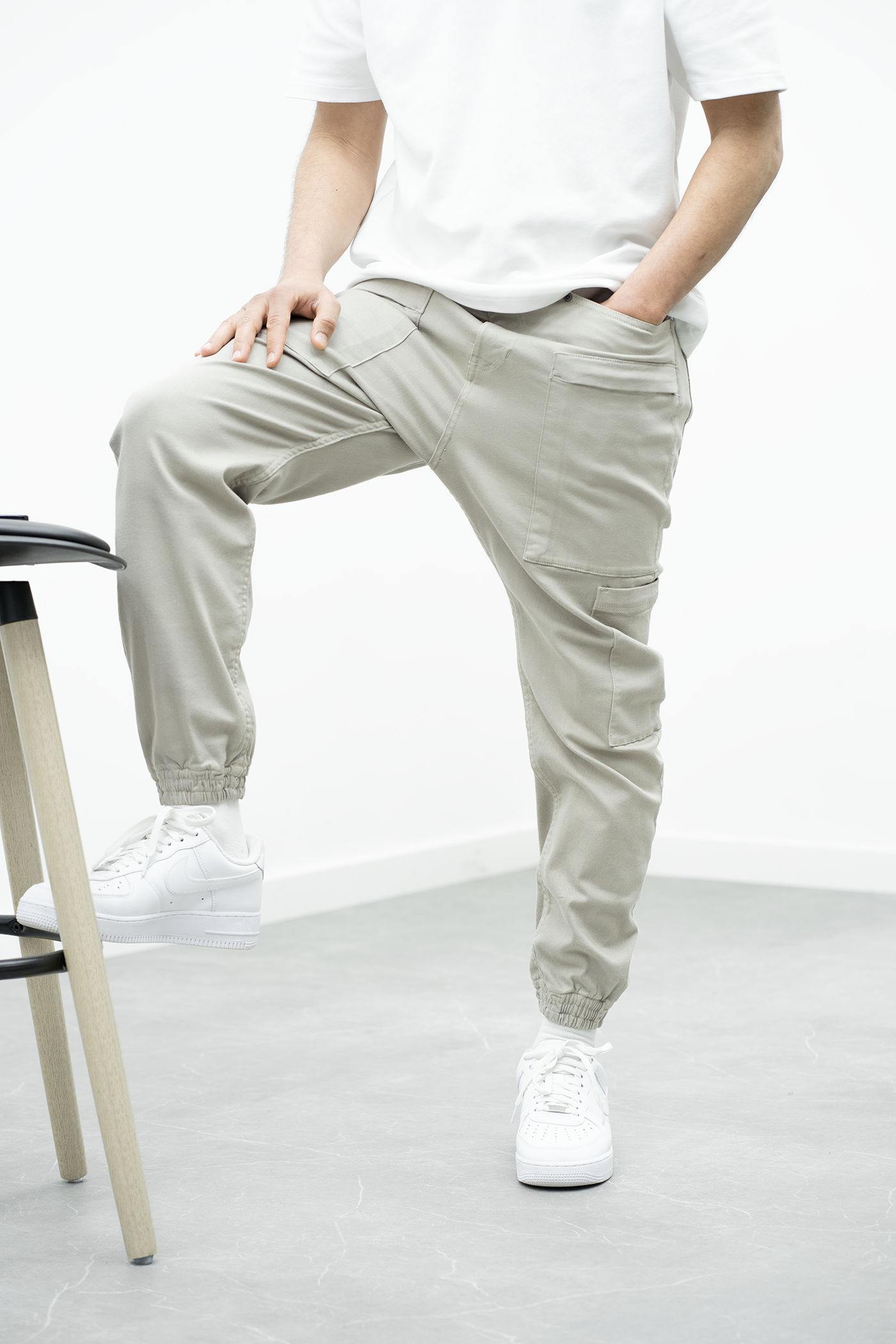 Pantalon jogpant cargo Gate - delta