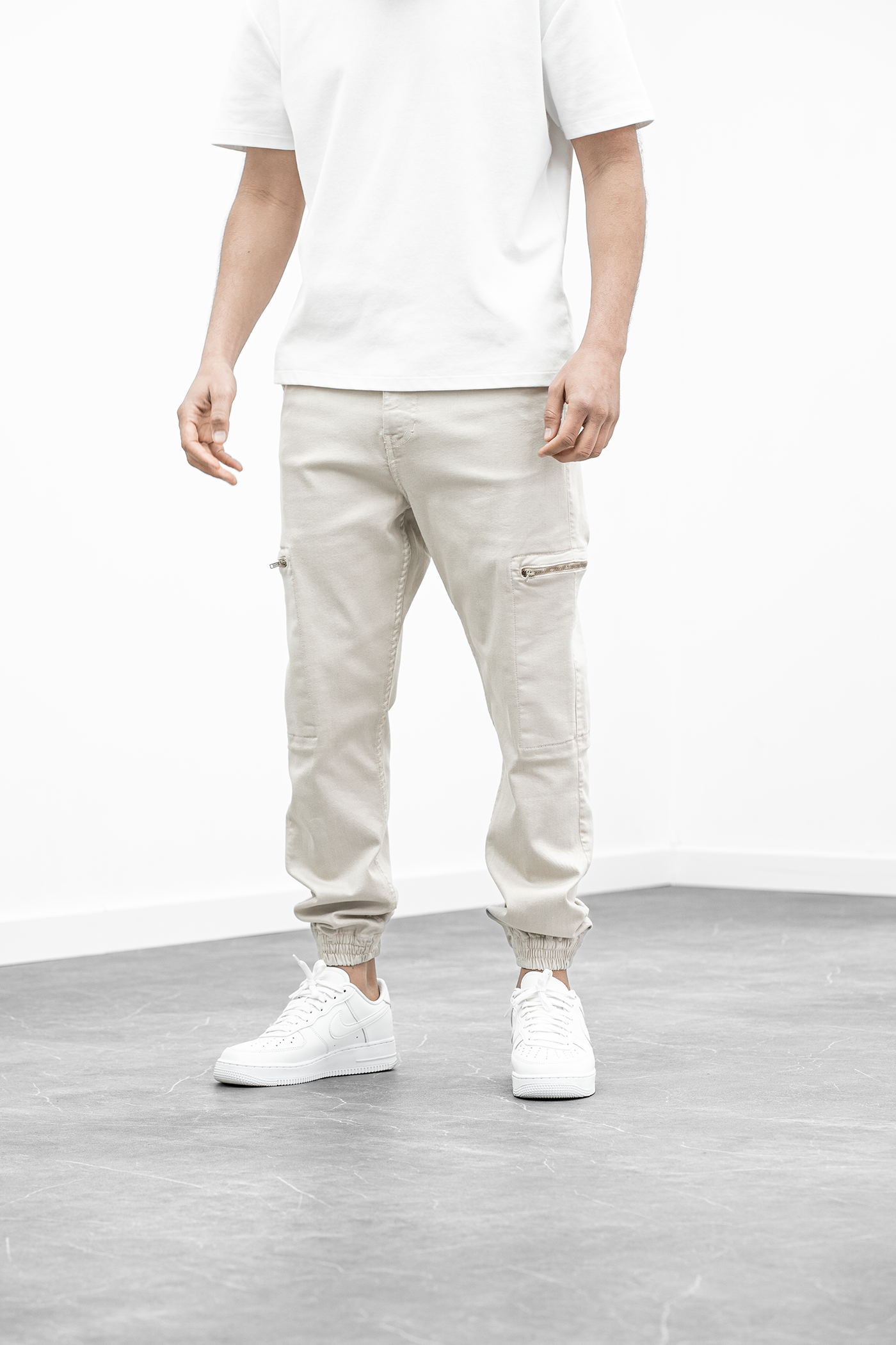 Pantalon jogpant cargo Ezon - crème