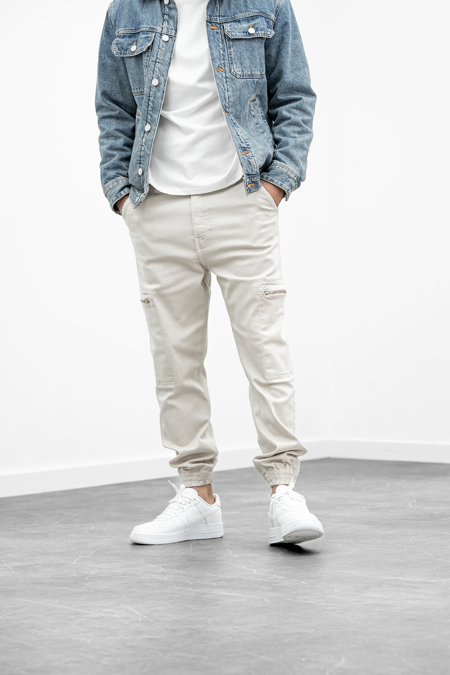 Pantalon jogpant cargo Ezon - crème