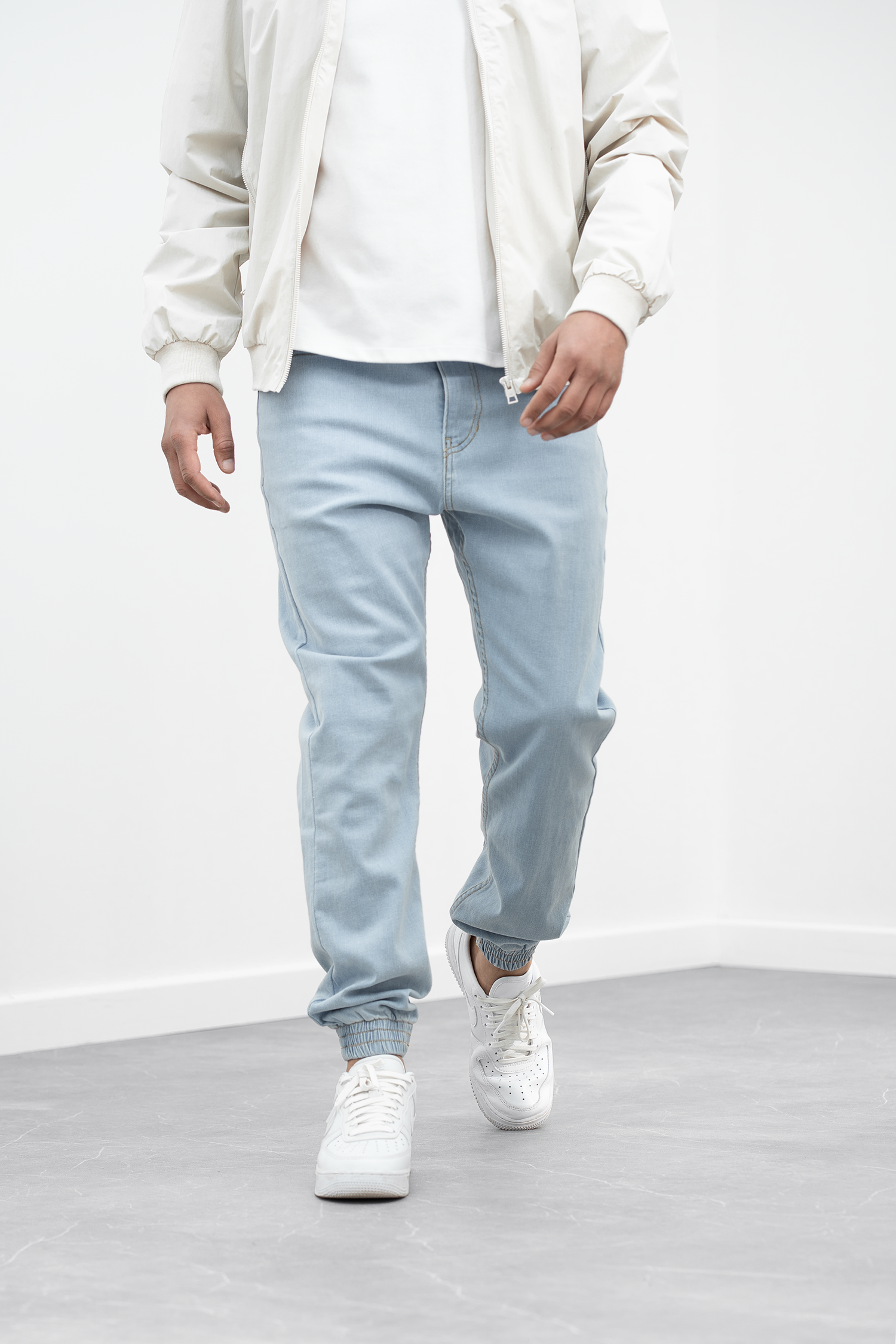 NIL – Jogpant Denim – Bleach