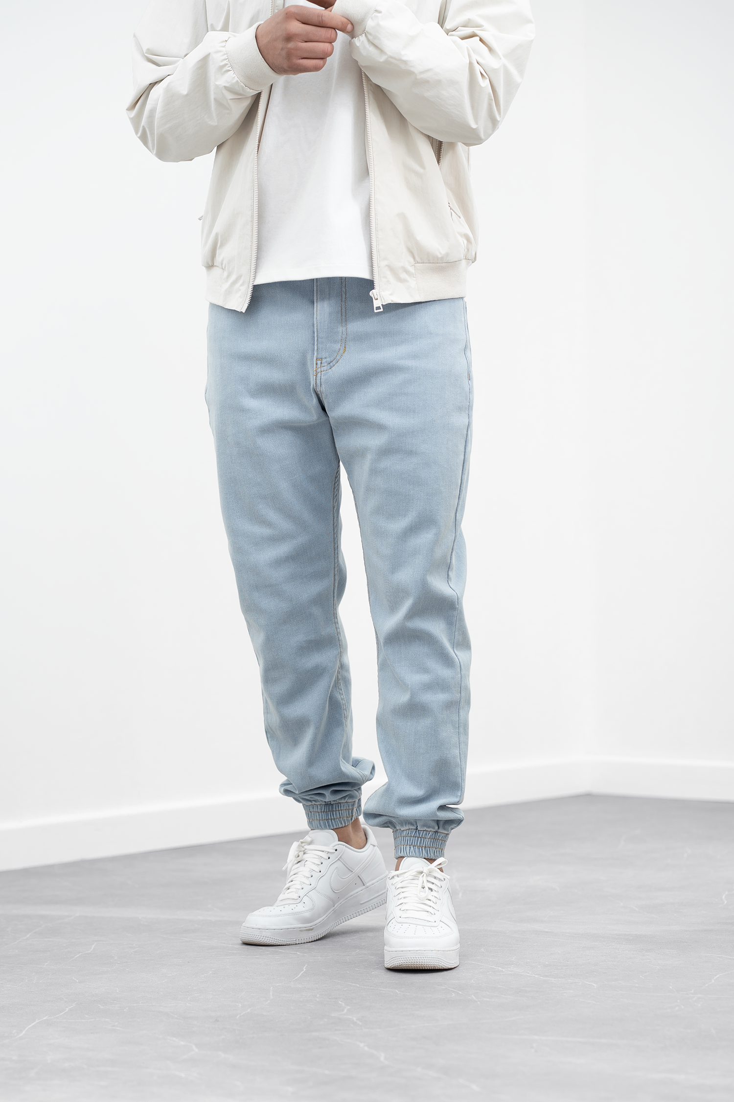 NIL – Jogpant Denim – Bleach