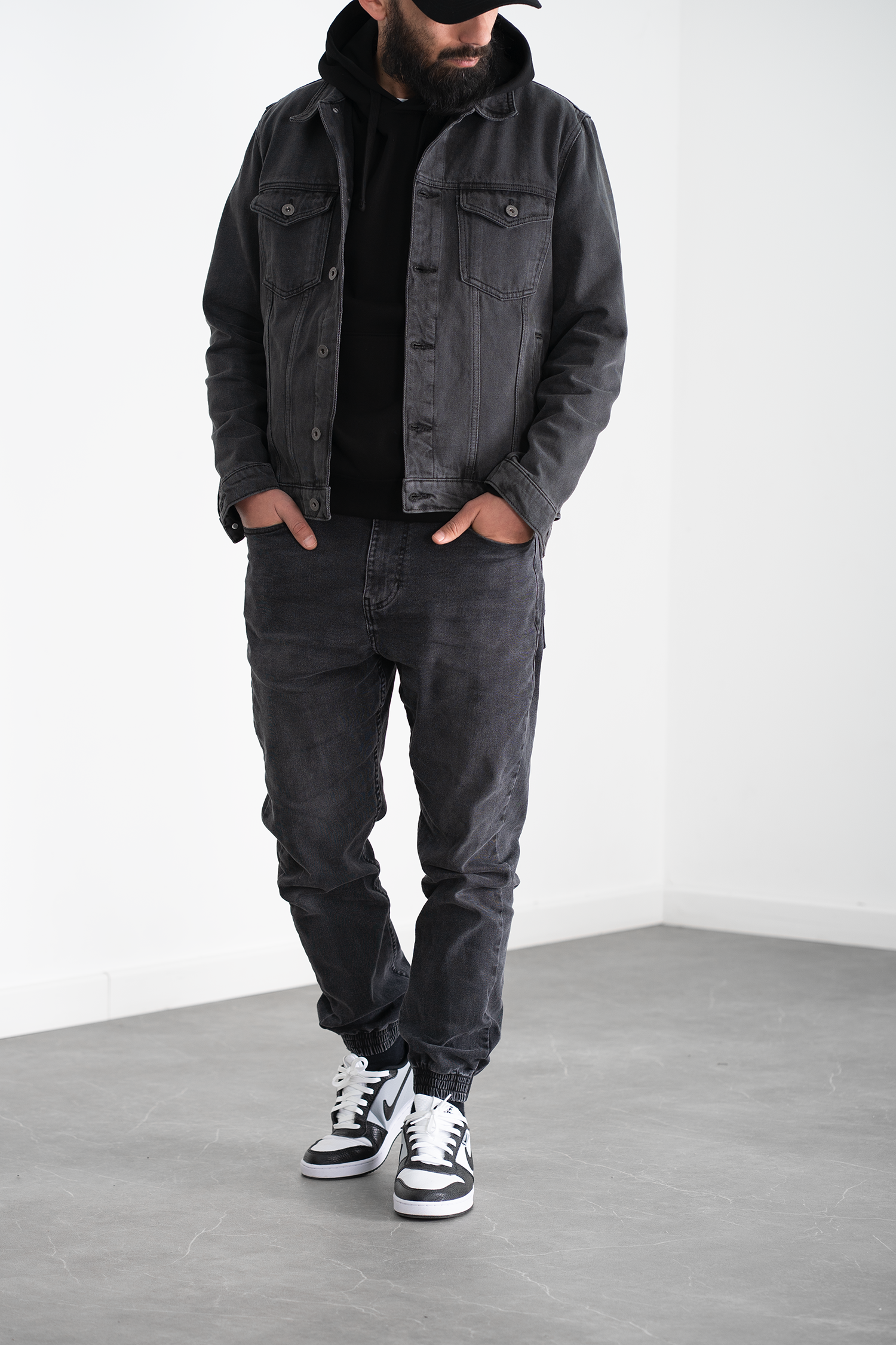 DARK – Jogpant Denim – Stone