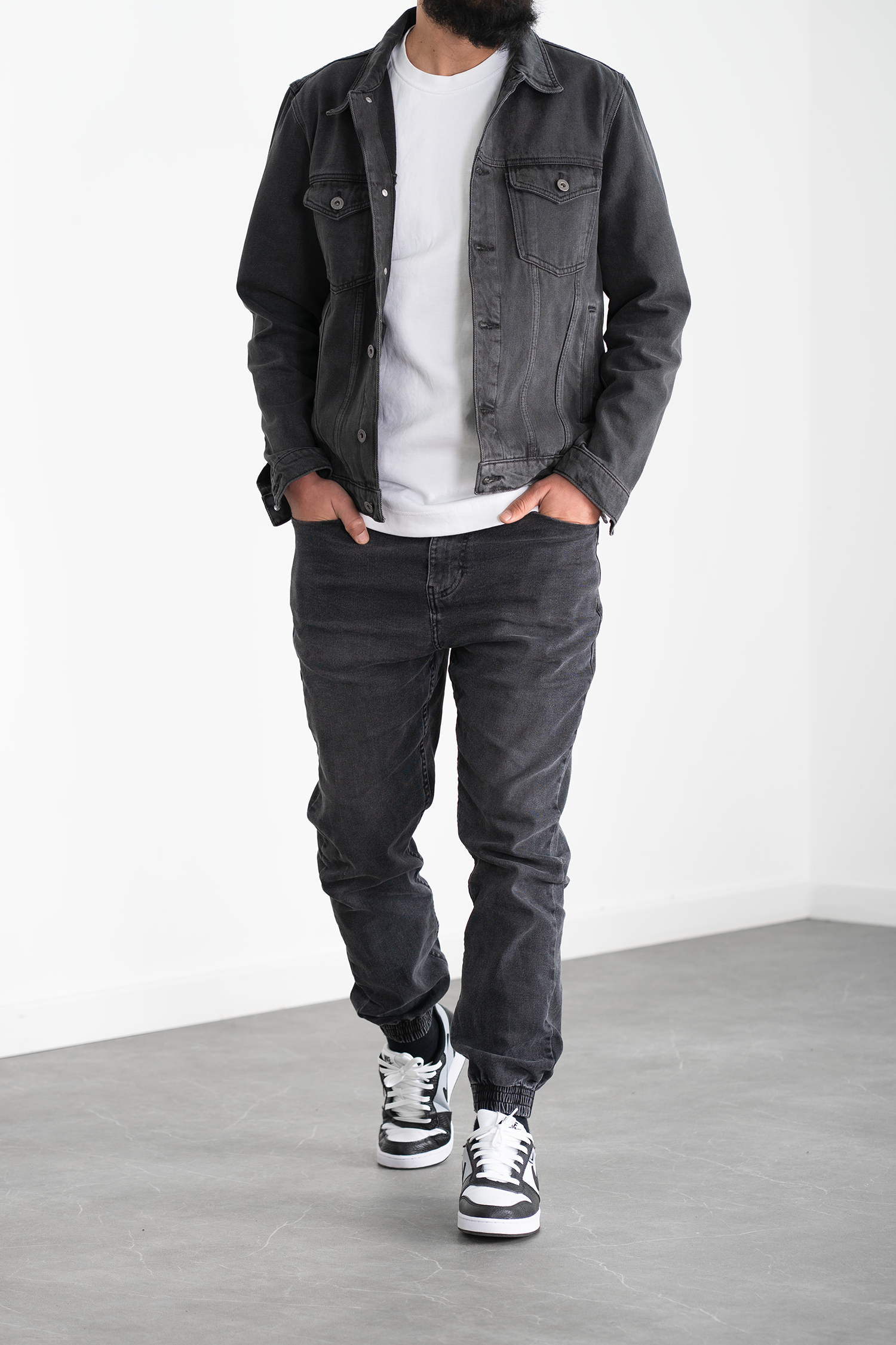 DARK – Jogpant Denim – Stone